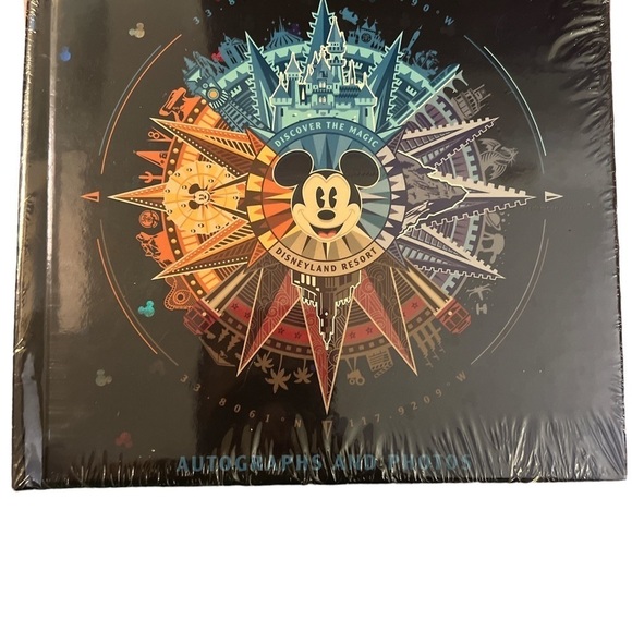 1 Disney Land Resort Hard Cover Photos And Autograph Book With Pen - Picture 3 of 8